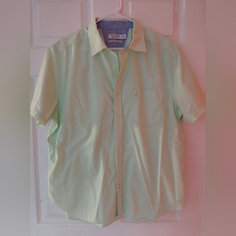 Nautica Men's Classic Fit Short Sleeve Button Up Shirt Mint Green Ginghum Plaid.